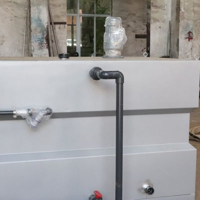 Sistema de dosificación completamente automático de acero inoxidable 5t/H Alumbre alcalino de ácido clórico PAM