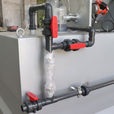 Sistema de dosificación completamente automático de acero inoxidable 5t/H Alumbre alcalino de ácido clórico PAM