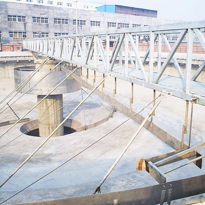 Raspador de acero inoxidable del fango del tanque de la flotación de aire de la máquina del raspador de barro del estilo del puente 304