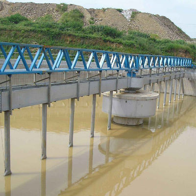 Raspador de acero inoxidable del fango del tanque de la flotación de aire de la máquina del raspador de barro del estilo del puente 304