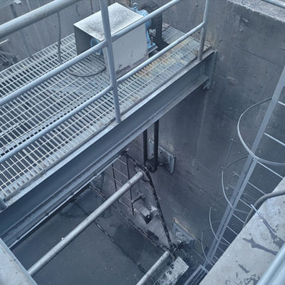 Los SS encadenan el raspador de barro de la placa de cadena del raspador del fango de la tracción para el tanque de sedimentación