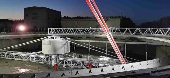 Raspador de barro de puente móvil del tubo doble usado para la depuradora de aguas residuales