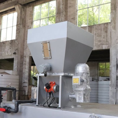 Sistema de dosificación completamente automático de acero inoxidable 5t/H Alumbre alcalino de ácido clórico PAM