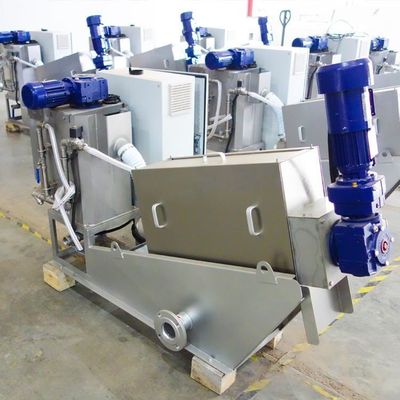 Equipo de deshidratación de lodo de planta química de prensa de tornillo completamente automático