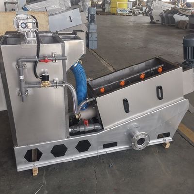 Espesamiento integrado de la máquina de deshidratación del lodo de la prensa del tornillo del acero inoxidable