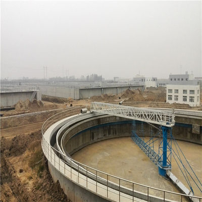 medio puente de la impulsión 1.5kw-30kw del fango de barro del raspador del puente lleno central automático del sistema