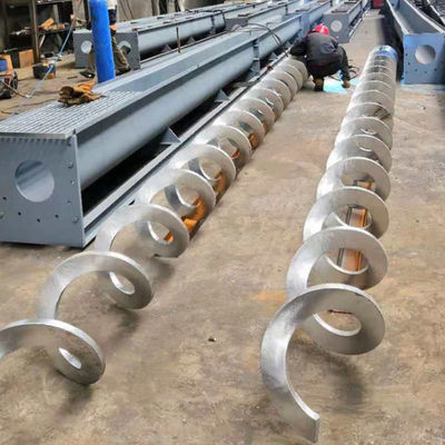 la longitud del 1~100m automatizó el transportador de tornillo de acero de Shaftless de carbono para el polvo del grano del cemento