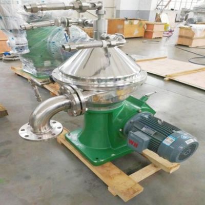 Centrifugadora de disco continua de alta velocidad para separar sólidos y líquidos en el sector industrial