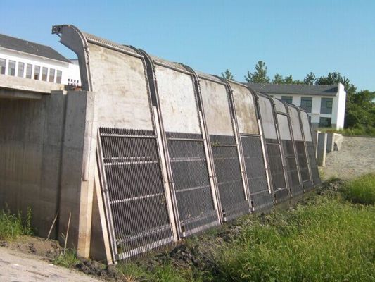 Pantalla de barra mecánica de la conservación del agua usada para la estación de bomba del río