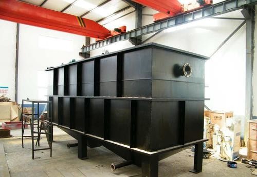 Filtro sin válvulas automático de la gravedad SS304, dispositivo cuadrado del tratamiento de aguas residuales