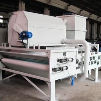 Tratamiento de aguas residuales del espesante de la correa de la gravedad 3.0KW, prensa de filtro de la correa del barro del acero de aleación